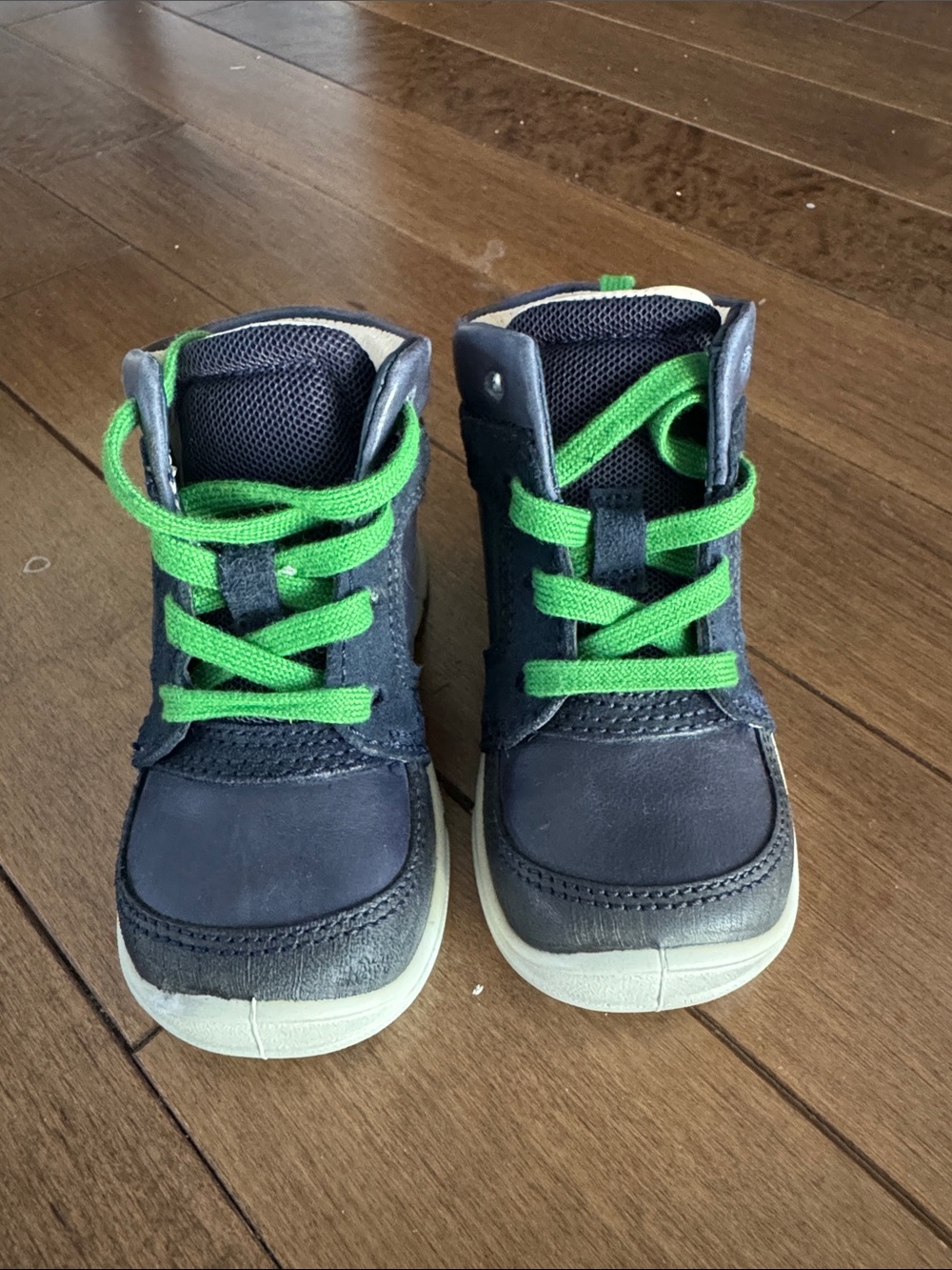 Ecco Navy High-Top Kids Sneakers with Green Laces